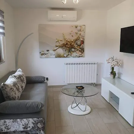 Garten House Kornić